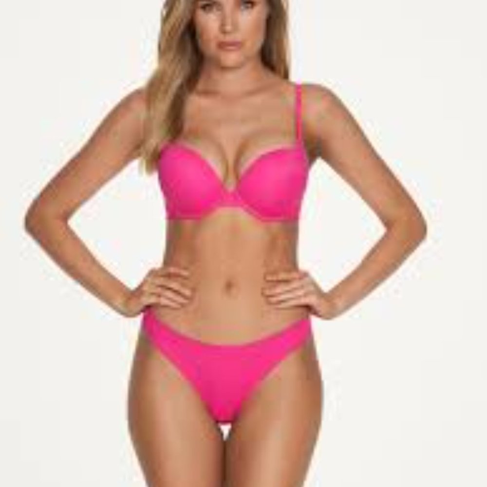 Frederick's of Hollywood Krystal Mega Push-Up Bra